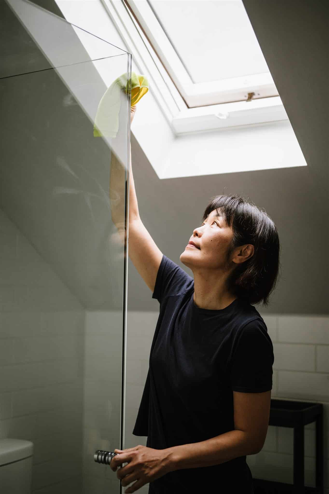 Housekeeper In Eastern Suburbs Sydney Professional Est 2011 Hrly Rate